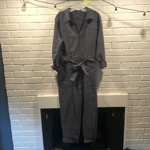 Universal threads coveralls